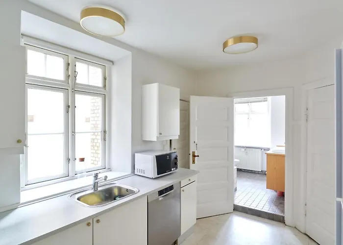 Famous Lakes - アパート